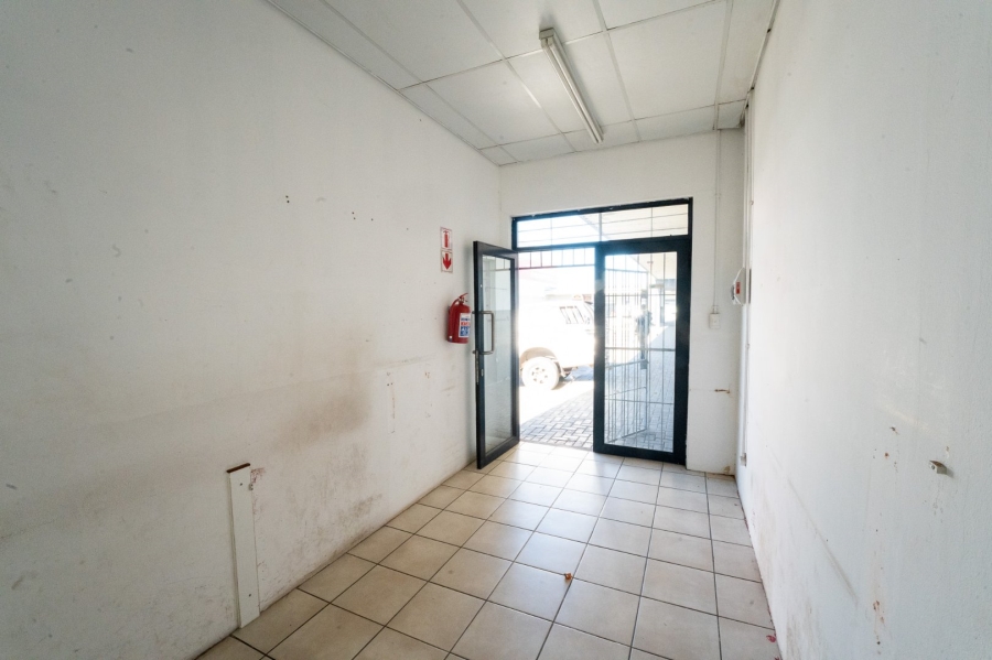 To Let Commercial Property for Rent in Kwazakhele Eastern Cape